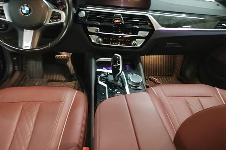 Used BMW 5 Series 2021 Facelifted 525Li M Sport Package Gear Lever