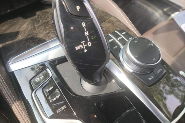 Used BMW 5 Series 2021 525Li M Sport Package Gear Lever