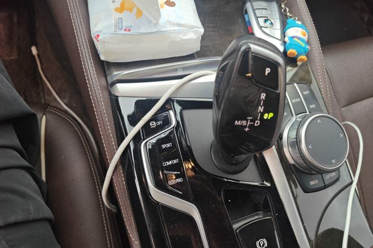 Used BMW 5 Series 2021 Facelifted 525Li M Sport Package Gear Lever