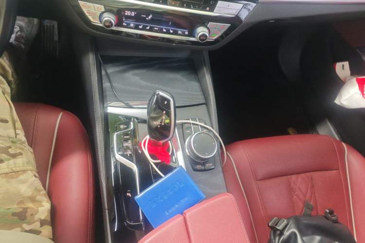 Used BMW 5 Series 2021 Facelifted 530Li Leading Edition M Sport Package Gear Lever