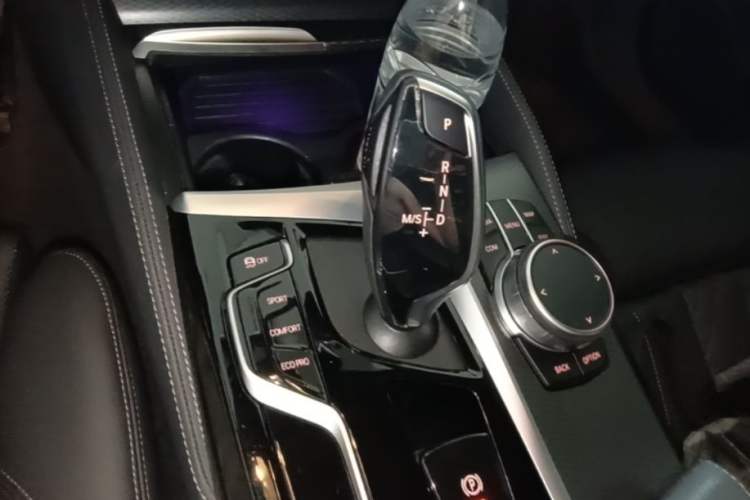 Used BMW 5 Series 2021 525i M Sport Package Gear Lever