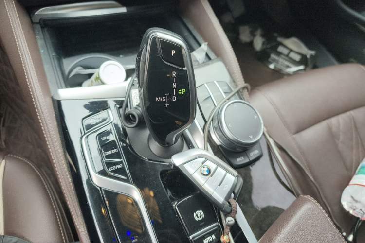 Used BMW 5 Series 2021 Updated Version 525Li Luxury Package Gear Lever