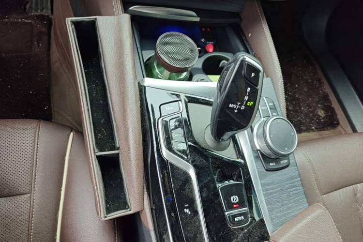 Used BMW 5 Series 2021 530Li Leading Model M Sport Package Gear Lever