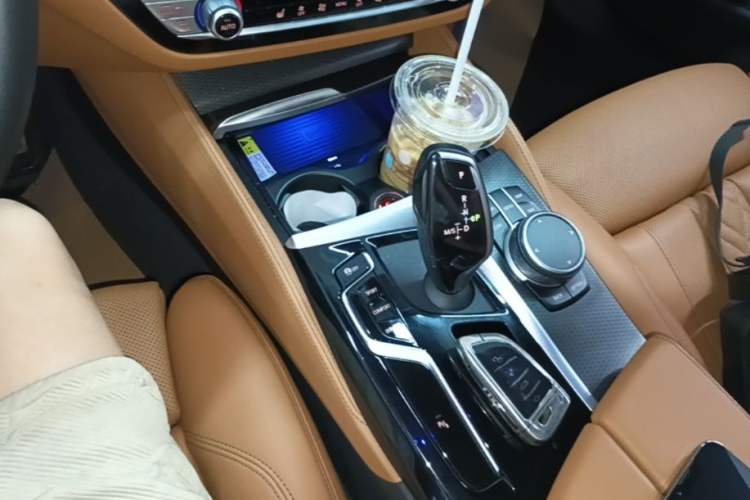 Used BMW 5 Series 2021 530i M Sport Package Gear Lever