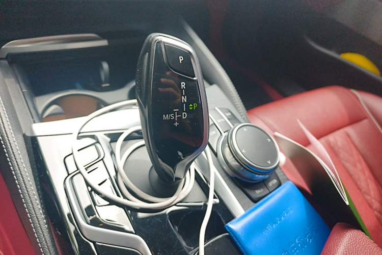 Used BMW 5 Series 2021 Facelifted 530Li Leading Edition M Sport Package Gear Lever