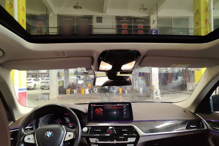 Used BMW 5 Series 2021 525Li Luxury Package Headliner