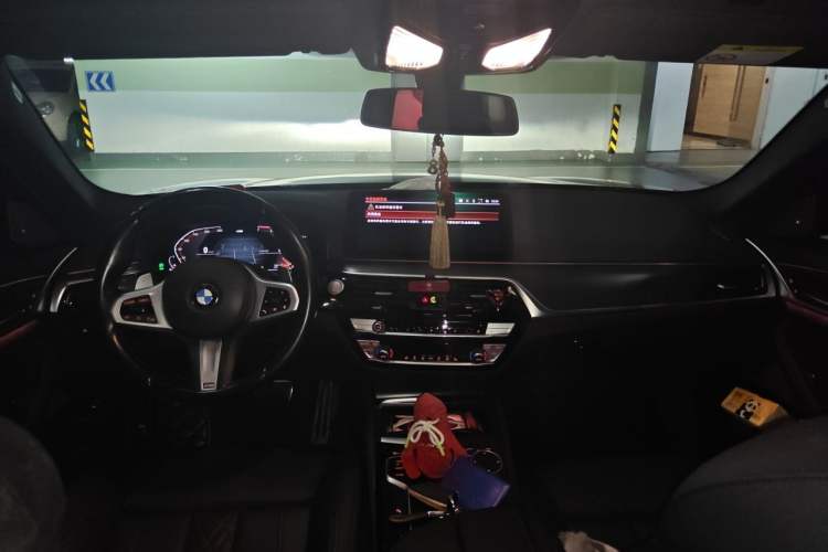 Used BMW 5 Series 2021 530i M Sport Package Headliner