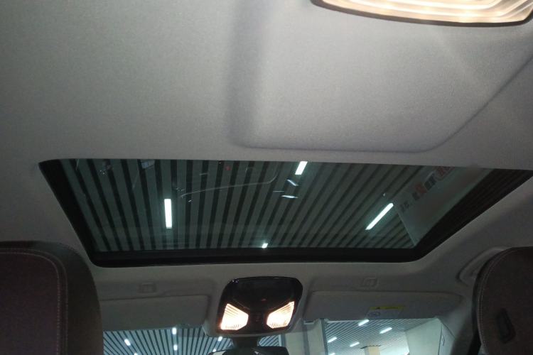 Used BMW 5 Series 2021 525Li Luxury Package Headliner