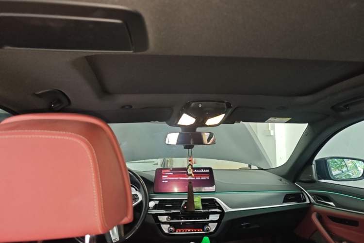 Used BMW 5 Series 2021 530Li Luxury Edition M Sport Package Headliner