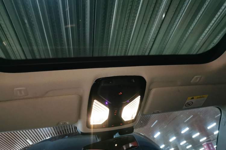 Used BMW 5 Series 2021 530Li Luxury Edition Premium Package Headliner