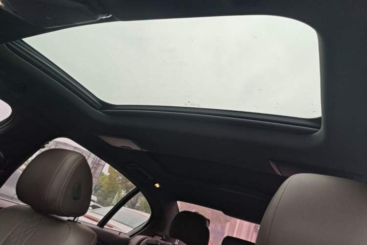 Used BMW 5 Series 2021 Facelifted 530Li Leading Edition M Sport Package Headliner