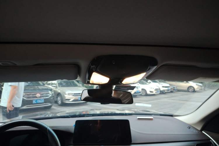 Used BMW 5 Series 2021 Restyled 530Li Leading Edition Luxury Package Headliner