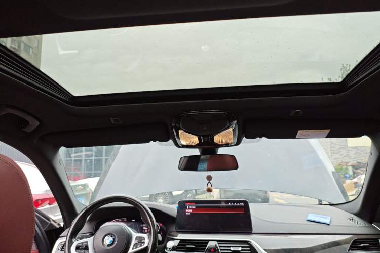 Used BMW 5 Series 2021 Facelifted 525Li M Sport Package Headliner