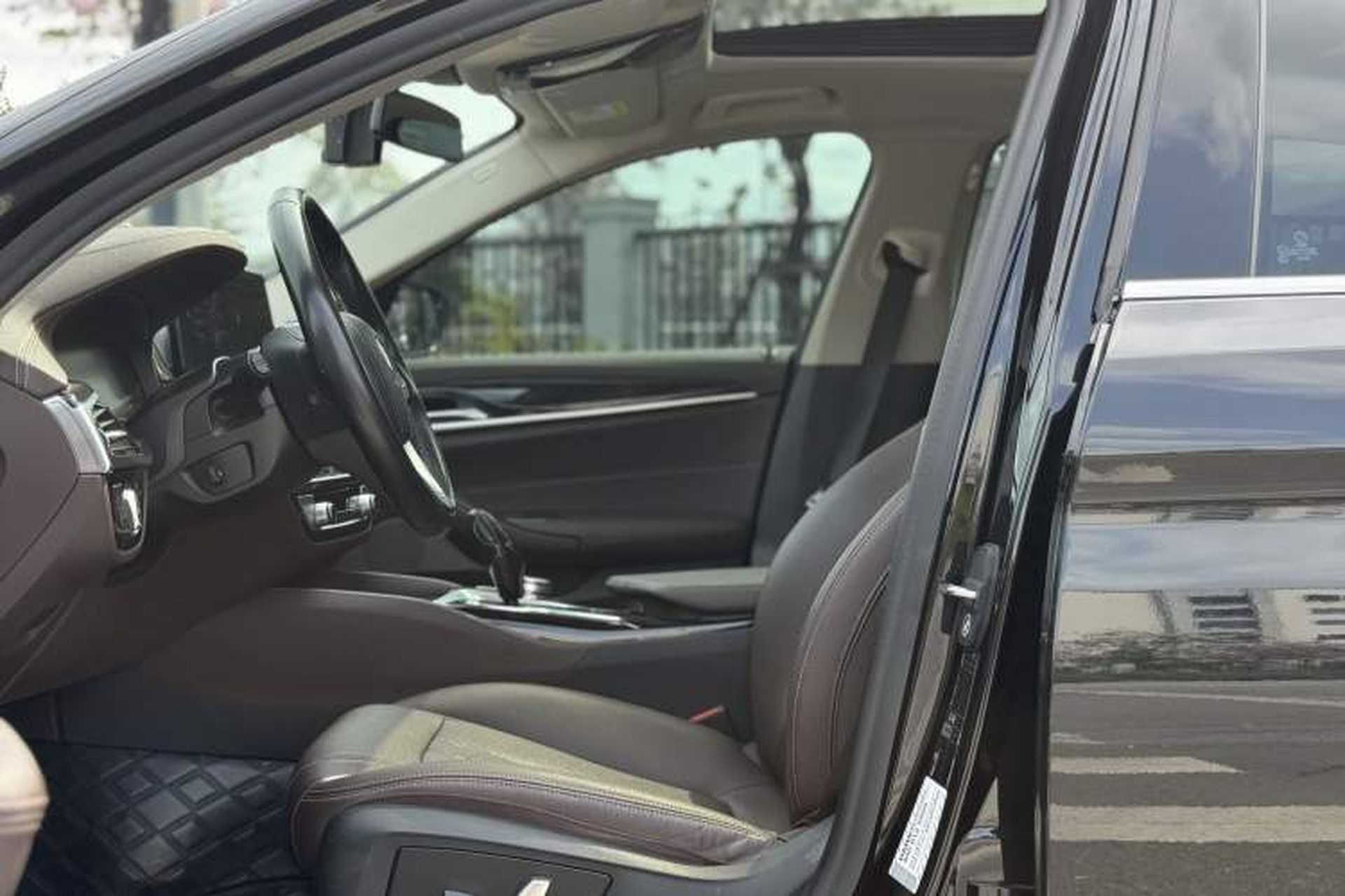 Used BMW 5 Series 2021 525Li Luxury Package Interior 1