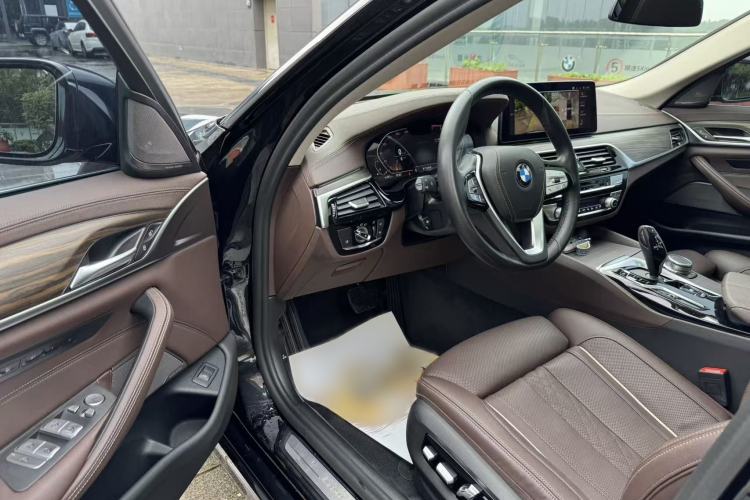 Used BMW 5 Series 2021 530Li Luxury Edition Premium Package Interior 1