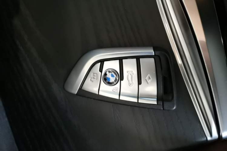 Used BMW 5 Series 2021 Facelifted 530Li Leading Edition M Sport Package Interior 1