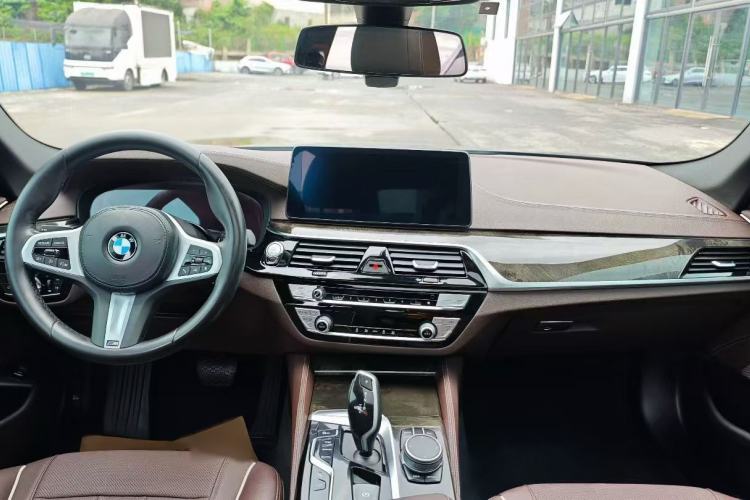 Used BMW 5 Series 2021 525Li M Sport Package Interior 1
