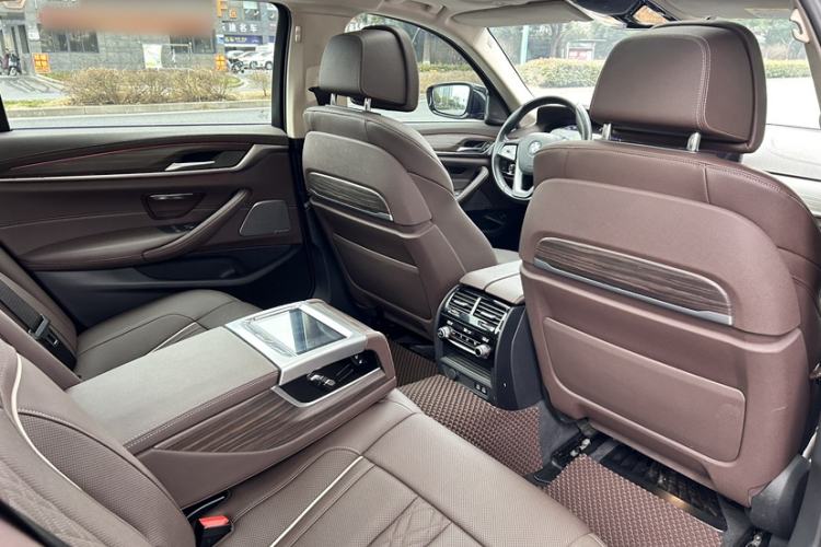 Used BMW 5 Series 2021 530Li Luxury Edition Premium Package Interior 1