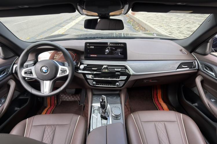Used BMW 5 Series 2021 530Li Leading Model M Sport Package Interior 1