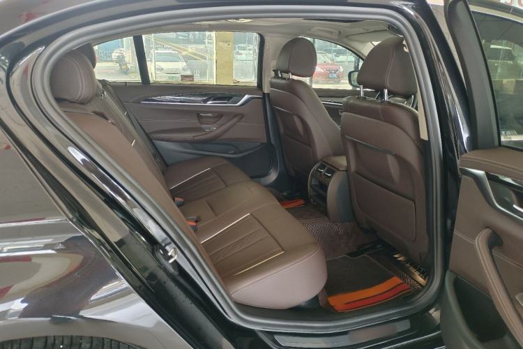Used BMW 5 Series 2021 525Li Luxury Package Interior 12