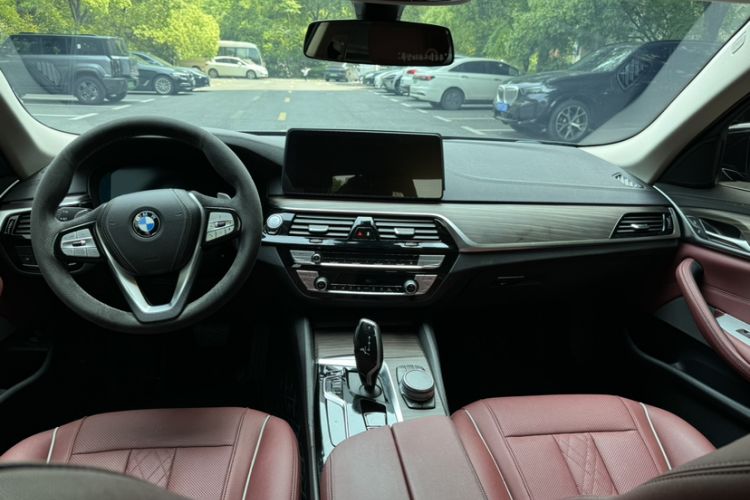 Used BMW 5 Series 2021 530Li Leading Luxury Package Interior 2