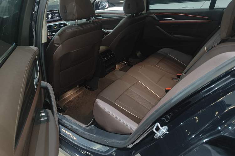 Used BMW 5 Series 2021 Restyled 530Li Leading Edition Luxury Package Interior 2