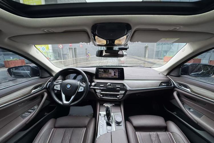 Used BMW 5 Series 2021 530Li Luxury Edition Premium Package Interior 2