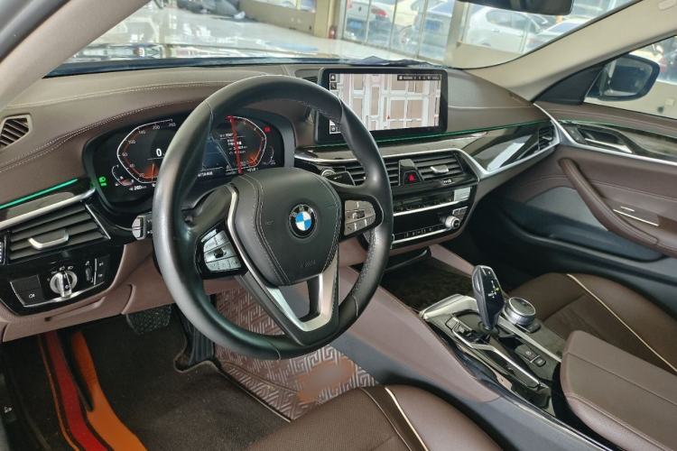 Used BMW 5 Series 2021 525Li Luxury Package Interior 2