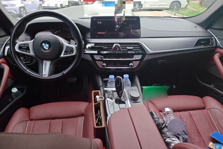 Used BMW 5 Series 2021 Restyled 530Li Luxury Edition M Sport Package Interior 2