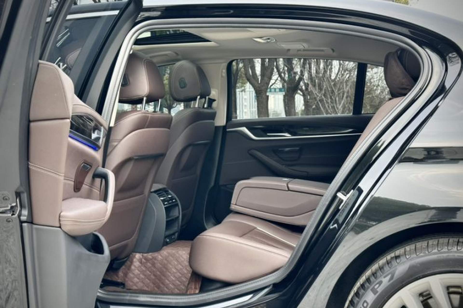 Used BMW 5 Series 2021 525Li Luxury Package Interior 2