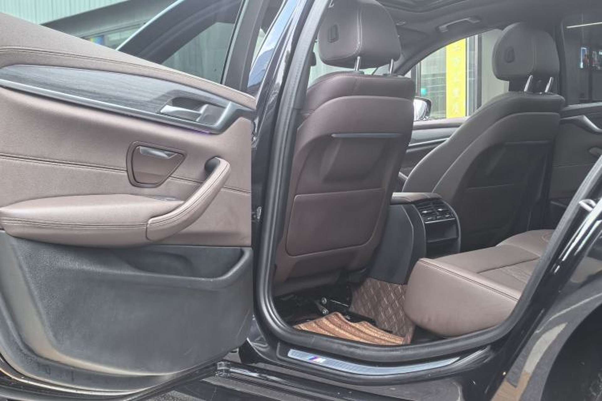 Used BMW 5 Series 2021 530Li Leading Model M Sport Package Interior 3