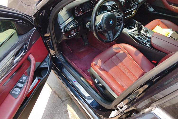 Used BMW 5 Series 2021 530Li xDrive M Sport Package Interior 3