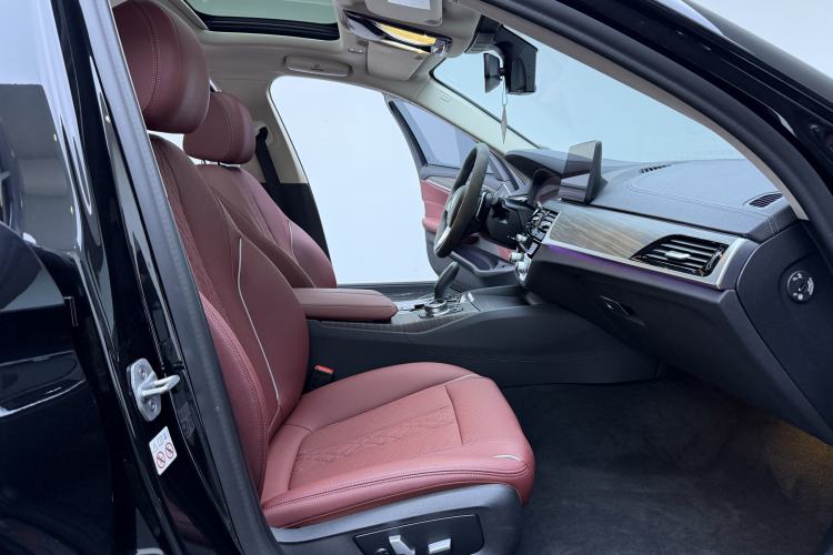 Used BMW 5 Series 2021 530Li Leading Luxury Package Interior 3
