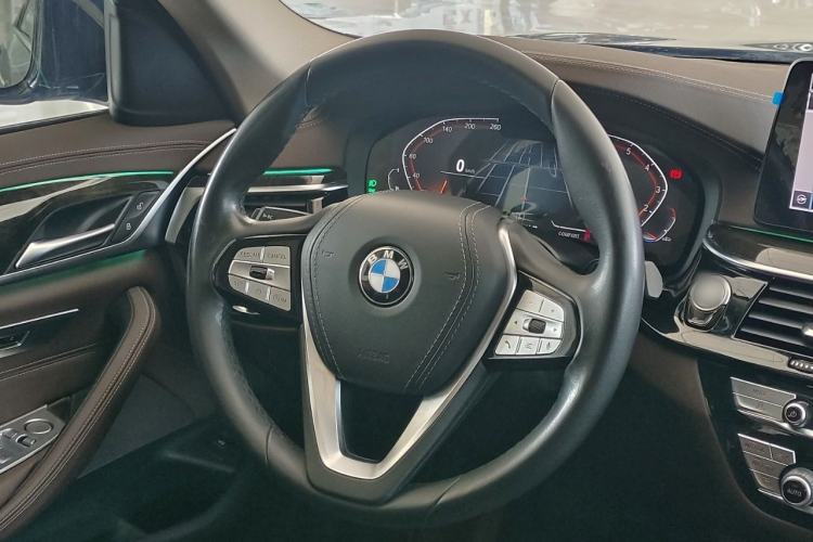 Used BMW 5 Series 2021 525Li Luxury Package Interior 3