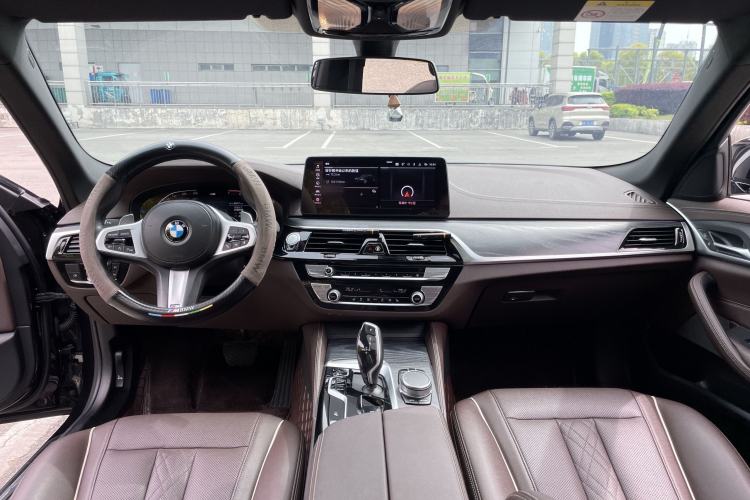 Used BMW 5 Series 2021 Facelifted 530Li Leading Edition M Sport Package Interior 3