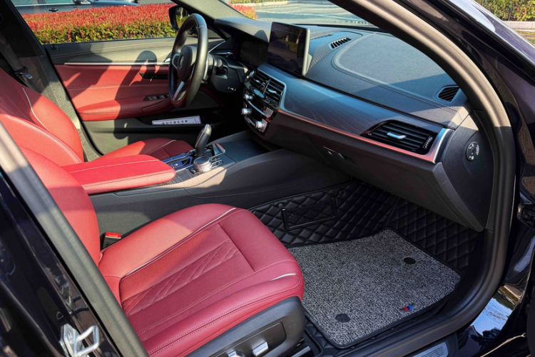 Used BMW 5 Series 2021 530Li Leading Model M Sport Package Interior 3