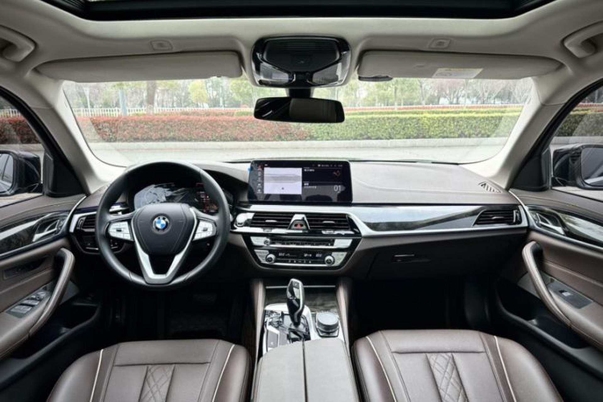 Used BMW 5 Series 2021 525Li Luxury Package Interior 3