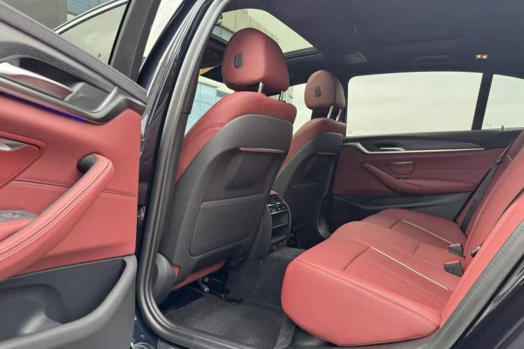 Used BMW 5 Series 2021 Facelifted 530Li Leading Edition M Sport Package Interior 3