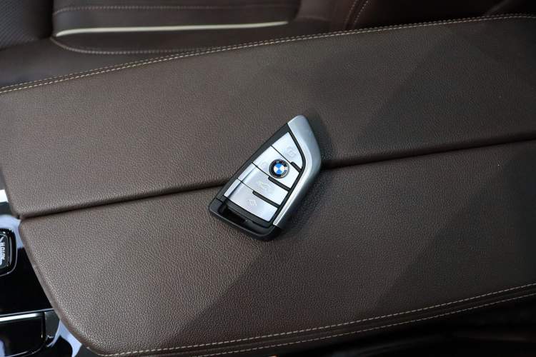 Used BMW 5 Series 2021 530Li Luxury Edition M Sport Package Interior 4