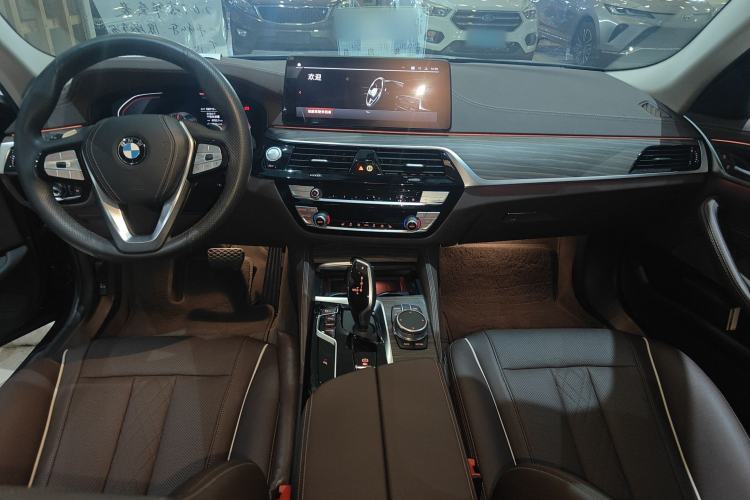 Used BMW 5 Series 2021 Restyled 530Li Leading Edition Luxury Package Interior 4