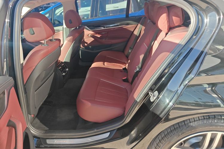 Used BMW 5 Series 2021 Restyled 530Li Leading Edition Luxury Package Interior 4