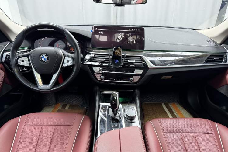 Used BMW 5 Series 2021 525Li Luxury Package Interior 4