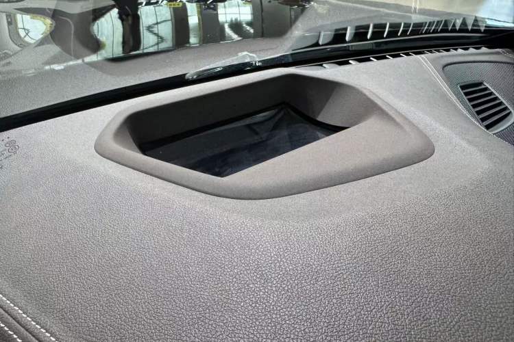 Used BMW 5 Series 2021 530Li Luxury Edition Premium Package Interior 4