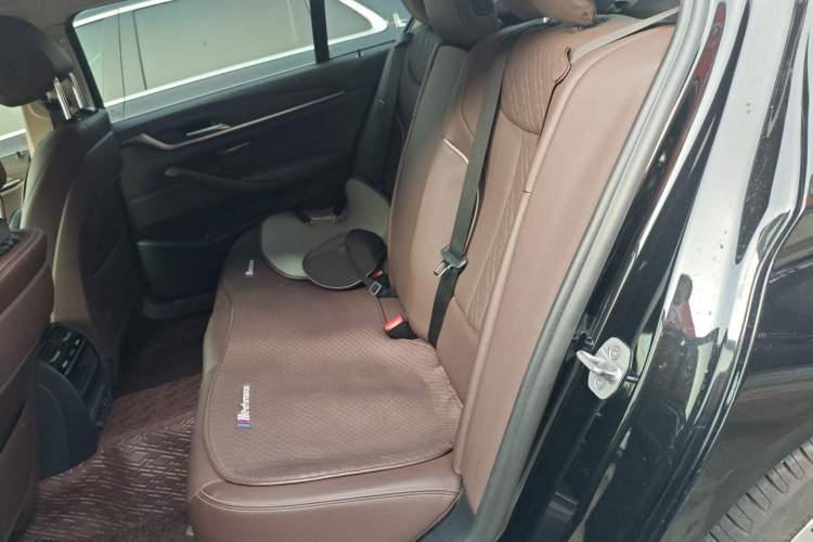 Used BMW 5 Series 2021 Restyled 530Li Leading Edition Luxury Package Interior 4