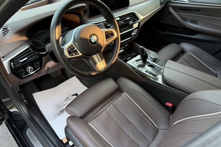 Used BMW 5 Series 2021 530Li Luxury Edition M Sport Package Interior 4