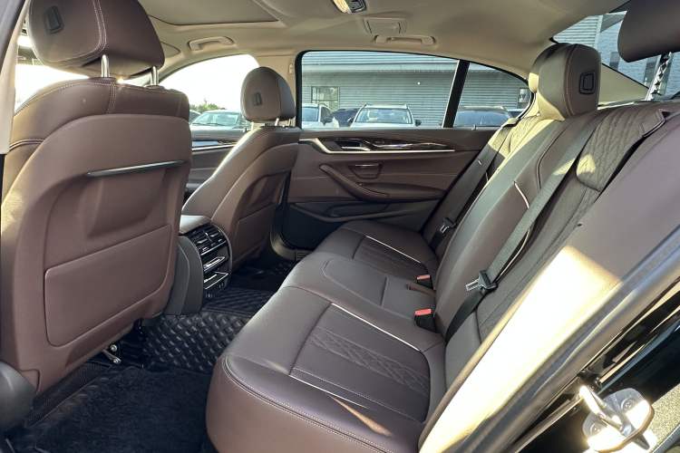 Used BMW 5 Series 2021 Updated Version 525Li Luxury Package Interior 5