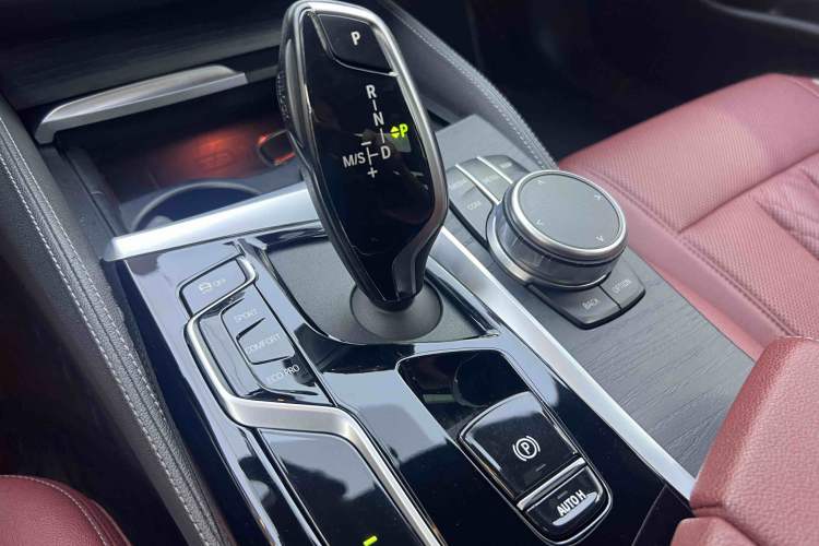 Used BMW 5 Series 2021 530Li Leading Model M Sport Package Interior 5