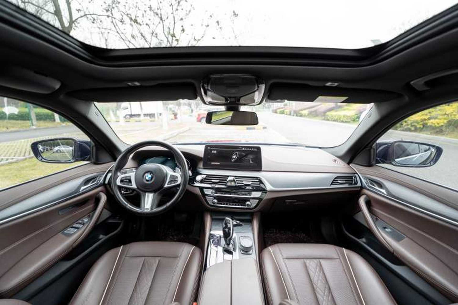 Used BMW 5 Series 2021 Facelifted 530Li Leading Edition M Sport Package Interior 6