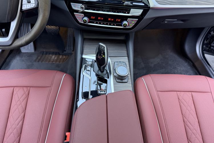 Used BMW 5 Series 2021 530Li Leading Luxury Package Interior 7