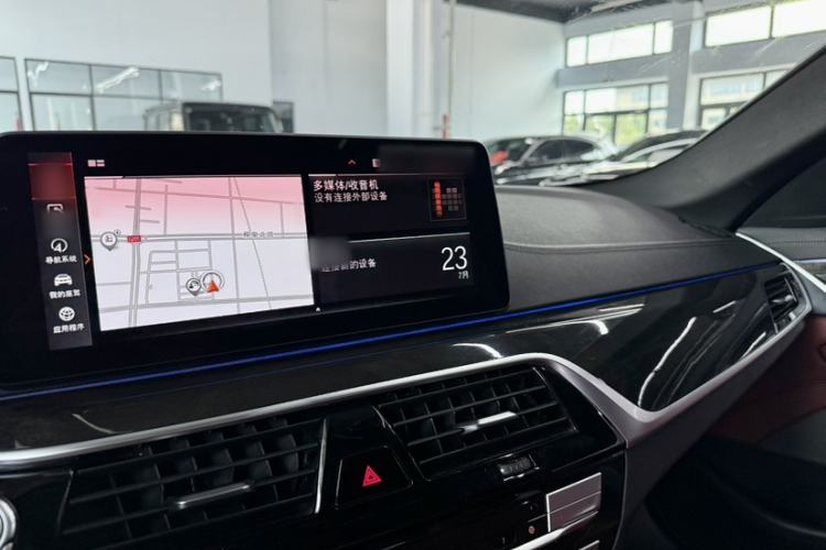 Used BMW 5 Series 2021 525Li M Sport Package Interior 9